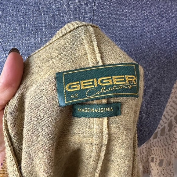 Geiger Collection Vintage Wool Teddy Bear Floral Long Wool Coat Size 10 Medium - Picture 6 of 8